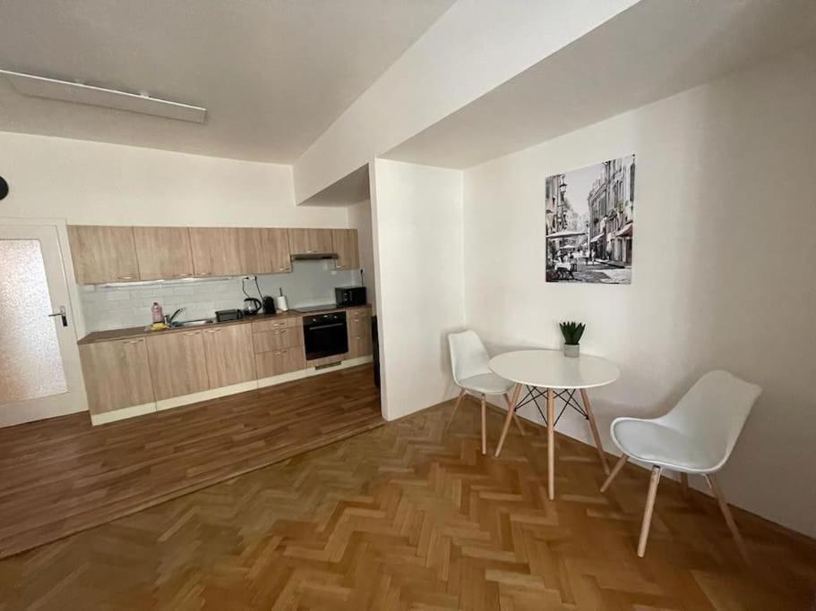 Prahabel - C15 Praag
